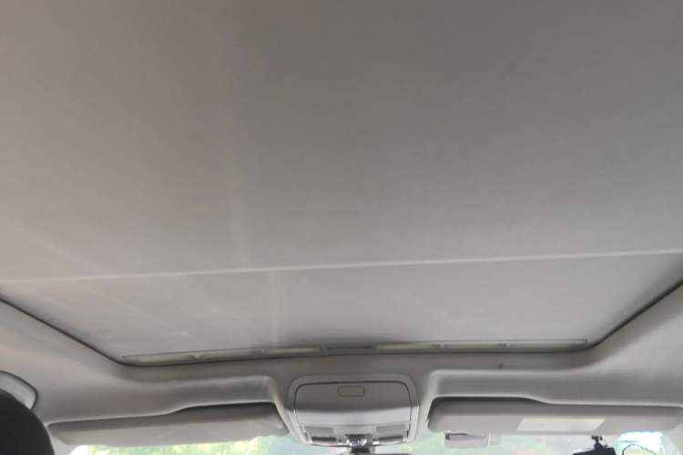 Used Volkswagen Passat 2016 330TSI DSG Luxury Edition Headliner
