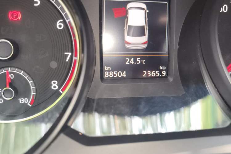 Used Volkswagen Passat 2016 330TSI DSG Prestige Edition Odometer Close Up
