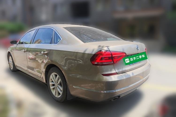 Used Volkswagen Passat 2016 330TSI DSG Luxury Edition Rear Left 45 Deg
