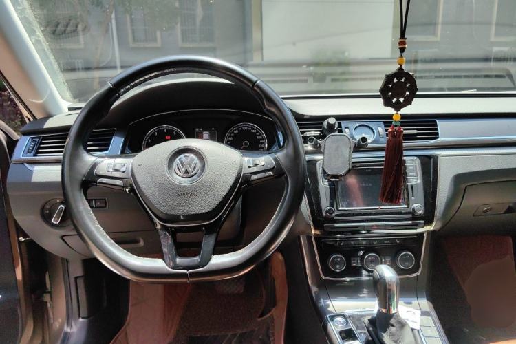 Used Volkswagen Passat 2016 330TSI DSG Prestige Edition Steering Wheel