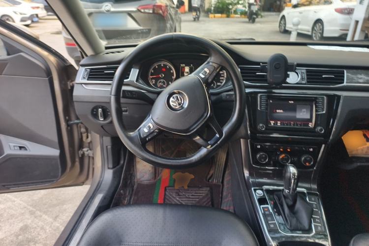 Used Volkswagen Passat 2016 380TSI DSG Prestige Edition Steering Wheel