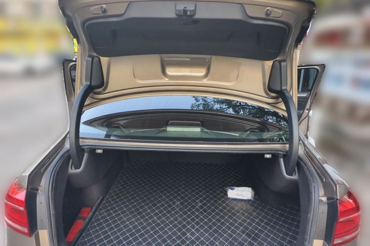 Used Volkswagen Passat 2016 380TSI DSG Prestige Edition Trunk