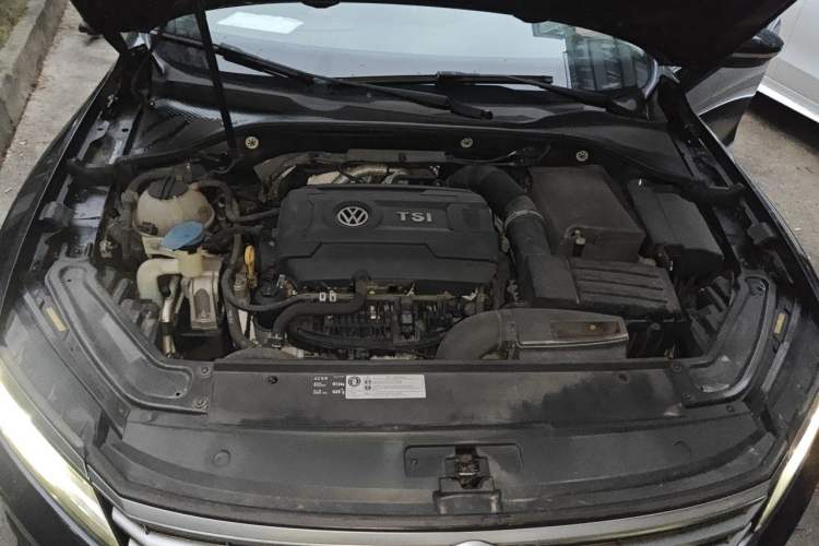 Used Volkswagen Passat 2016 330TSI DSG Prestige Edition Engine Bay