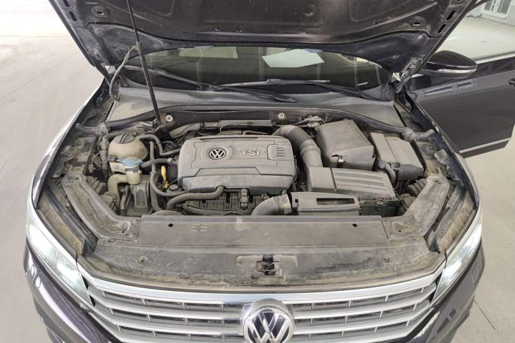 Used Volkswagen Passat 2016 380TSI DSG Ultimate Edition Engine Bay