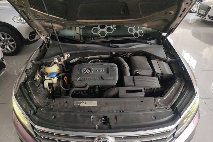 Used Volkswagen Passat 2016 330TSI DSG Prestige Edition Engine Bay