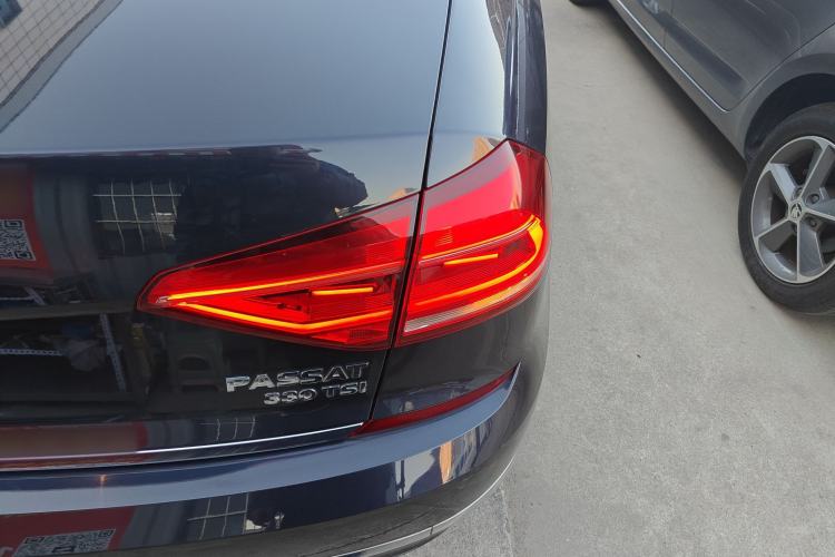 Used Volkswagen Passat 2016 330TSI DSG Prestige Edition Exterior 6