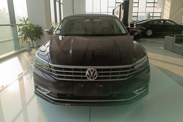 Used Volkswagen Passat 2016 380TSI DSG Ultimate Edition Front