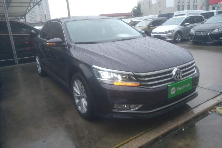 Used Volkswagen Passat 2016 330TSI DSG Prestige Edition Front Right 45 Deg