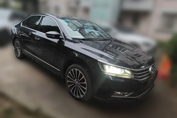 Used Volkswagen Passat 2016 330TSI DSG Prestige Edition Front Right 45 Deg