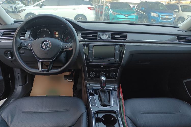 Used Volkswagen Passat 2016 330TSI DSG Prestige Edition Interior 2