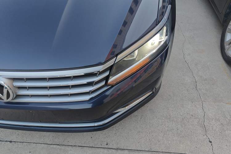 Used Volkswagen Passat 2016 330TSI DSG Prestige Edition Left Front Headlight