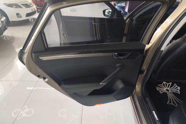 Used Volkswagen Passat 2016 330TSI DSG Prestige Edition Left Rear Door Interior