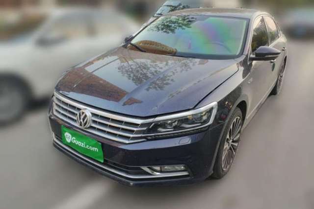 Ojetý Volkswagen Passat 2016 380TSI DSG Ultimate Edition