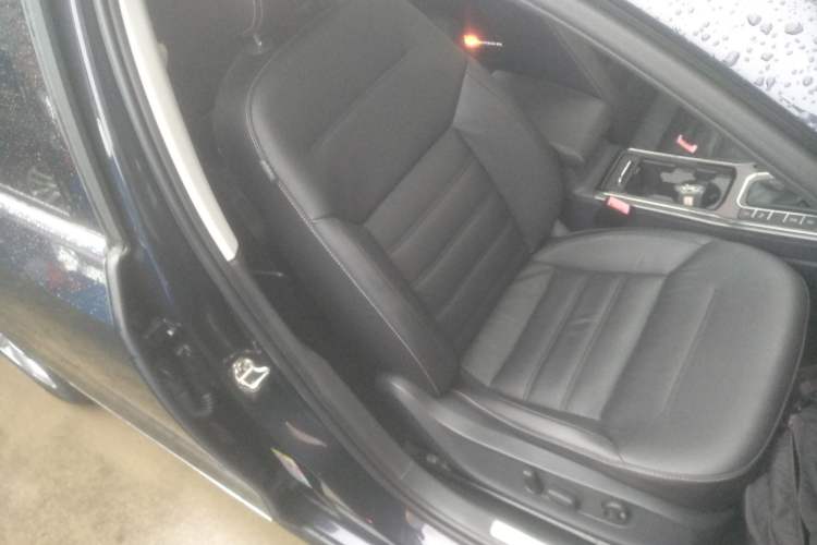 Used Volkswagen Passat 2016 330TSI DSG Prestige Edition Right Front Seat