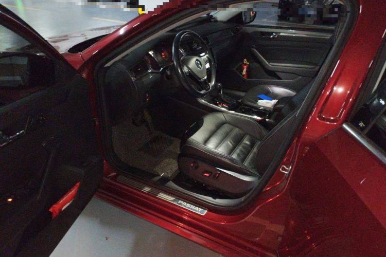 Used Volkswagen Passat 2016 330TSI DSG Luxury Edition Driver Seat
