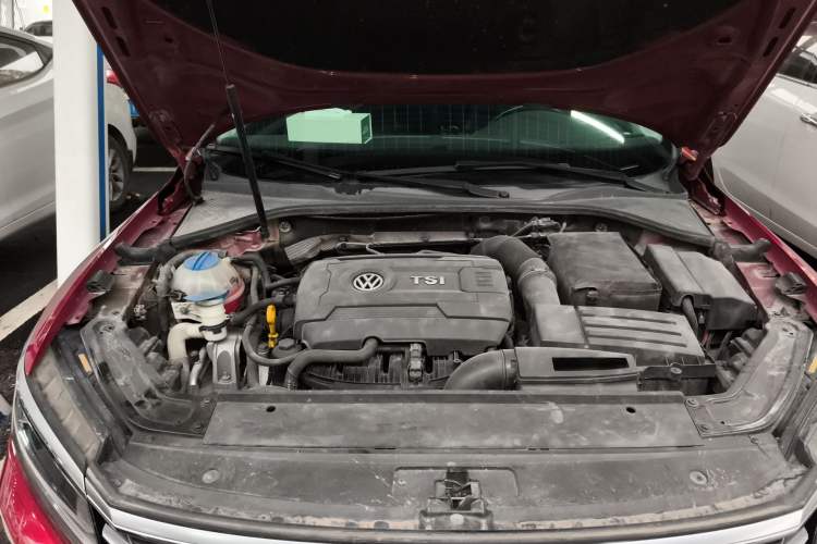 Used Volkswagen Passat 2016 330TSI DSG Prestige Edition Engine Bay