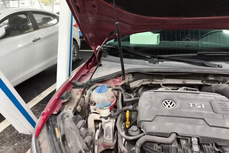 Used Volkswagen Passat 2016 330TSI DSG Prestige Edition Engine Bay Right