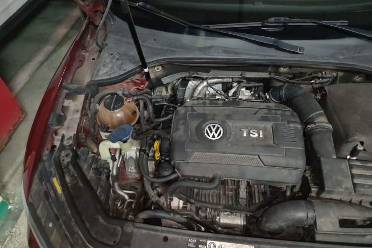 Used Volkswagen Passat 2016 330TSI DSG Prestige Edition Engine Bay Right