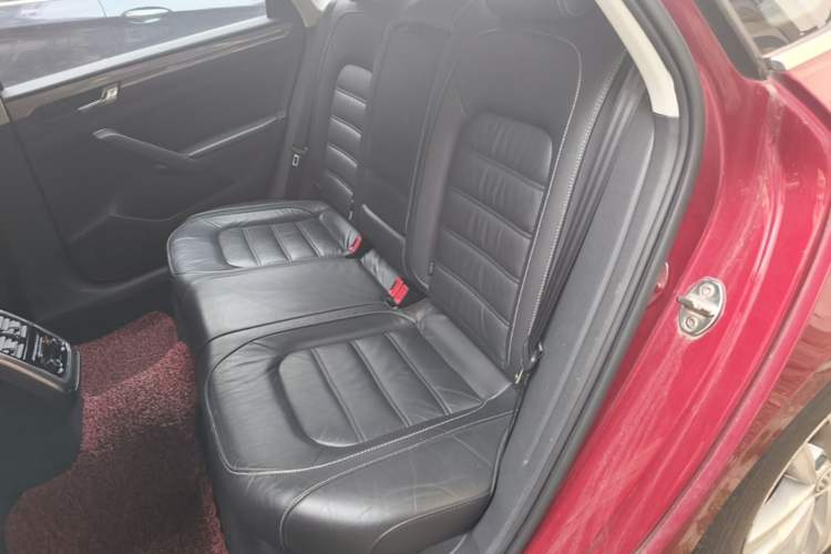 Used Volkswagen Passat 2016 280TSI DSG Prestige Edition Left Rear Seat