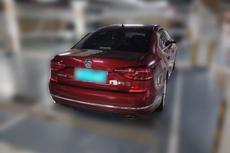 Used Volkswagen Passat 2016 330TSI DSG Luxury Edition Rear Right 45 Deg