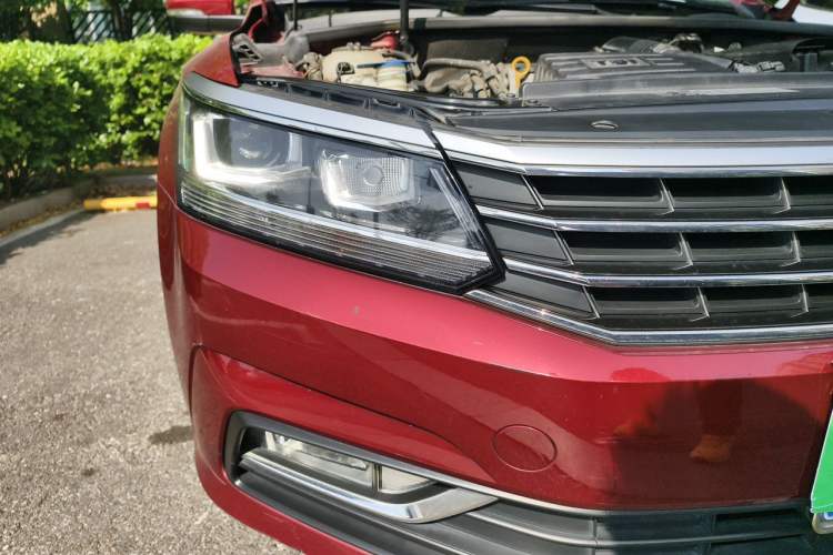 Used Volkswagen Passat 2016 280TSI DSG Prestige Edition Right Front Headlight