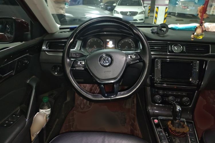 Used Volkswagen Passat 2016 330TSI DSG Prestige Edition Steering Wheel