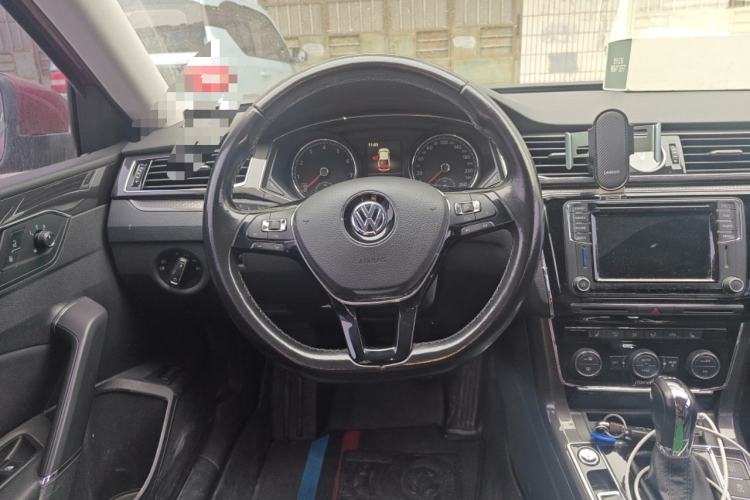 Used Volkswagen Passat 2016 330TSI DSG Prestige Edition Steering Wheel