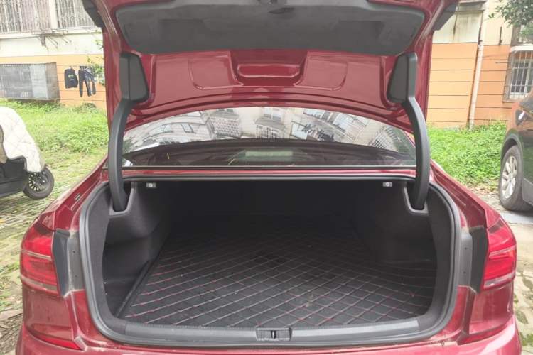 Used Volkswagen Passat 2016 280TSI DSG Prestige Edition Trunk