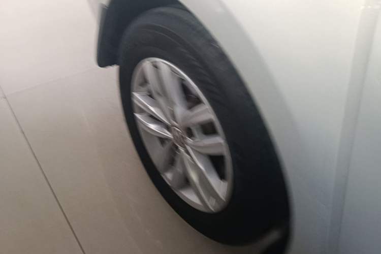 Used Volkswagen Passat 2016 330TSI DSG Luxury Edition Right Rear Wheel Hub