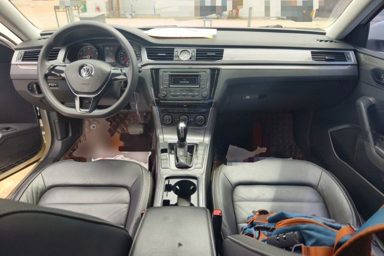 Used Volkswagen Passat 2016 1.8T Government Procurement Version (CEA Engine + 6AT) Center Console