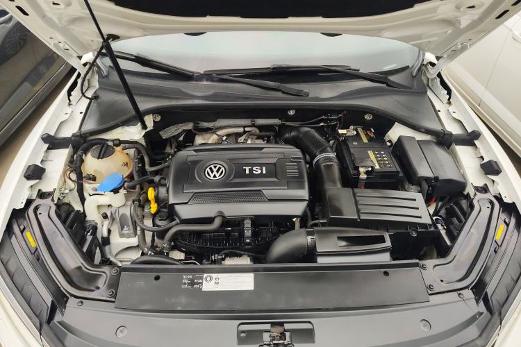 Used Volkswagen Passat 2016 330TSI DSG Prestige Edition Engine Bay