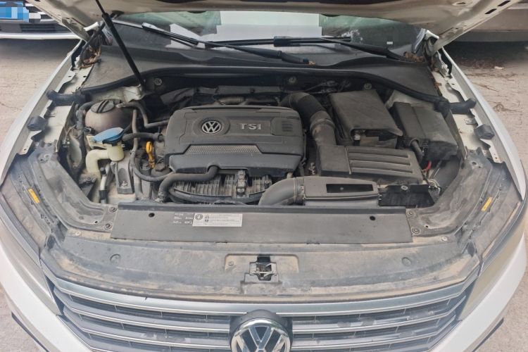 Used Volkswagen Passat 2016 330TSI DSG Luxury Edition Engine Bay