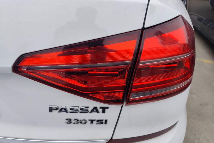 Used Volkswagen Passat 2016 330TSI DSG Prestige Edition Exterior 3