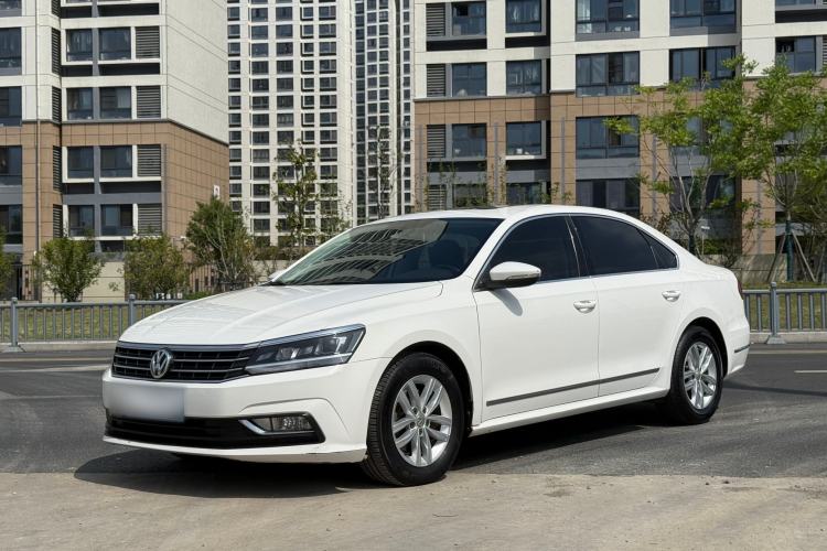 Used Volkswagen Passat 2016 330TSI DSG Luxury Edition Exterior 5