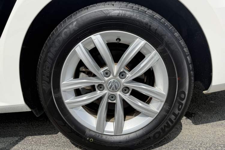 Used Volkswagen Passat 2016 330TSI DSG Luxury Edition Exterior 9