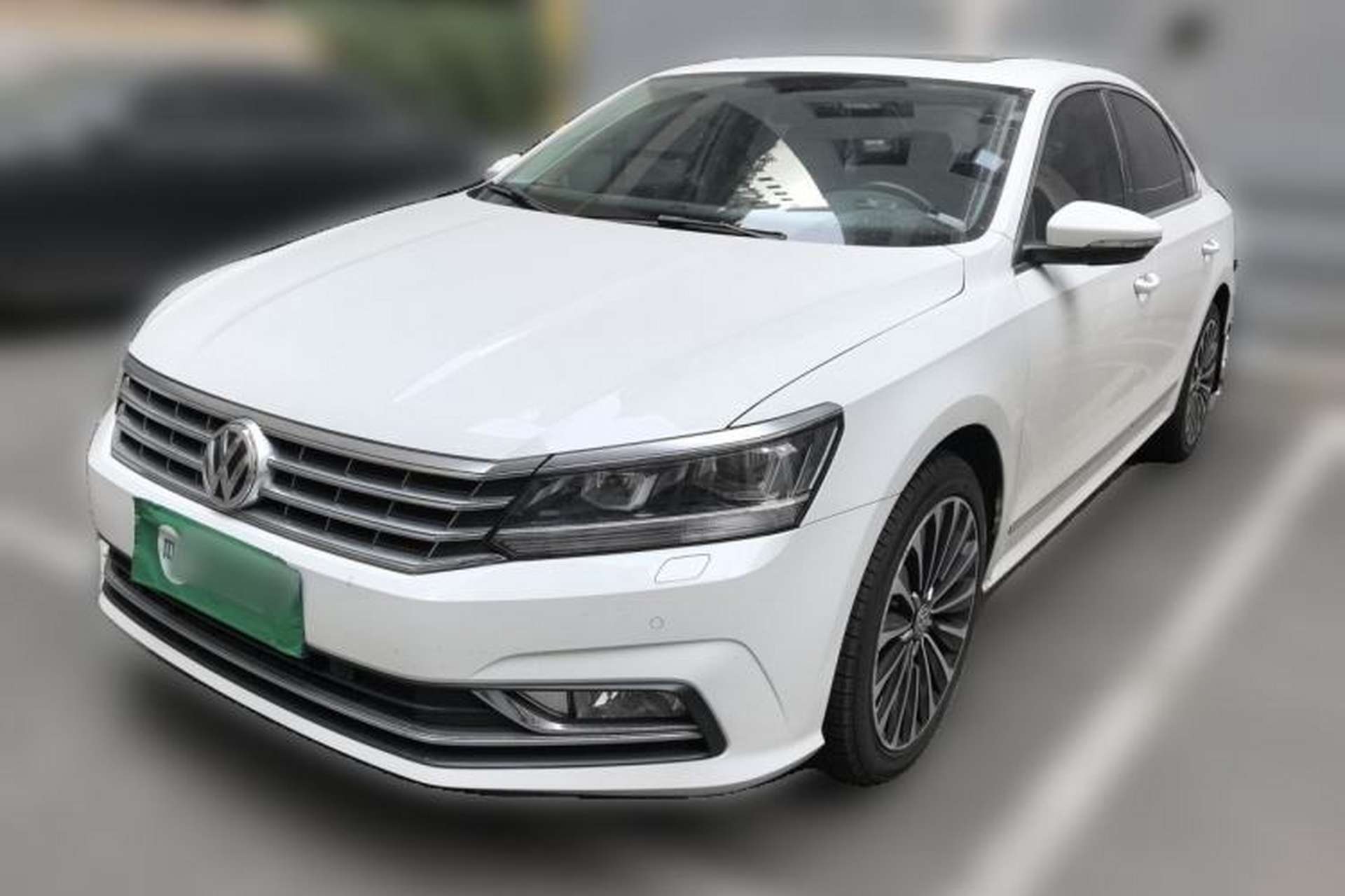 Used Volkswagen Passat 2016 330TSI DSG Prestige Edition Front Left 45 Deg
