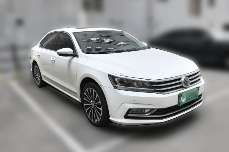 Used Volkswagen Passat 2016 330TSI DSG Prestige Edition Front Right 45 Deg