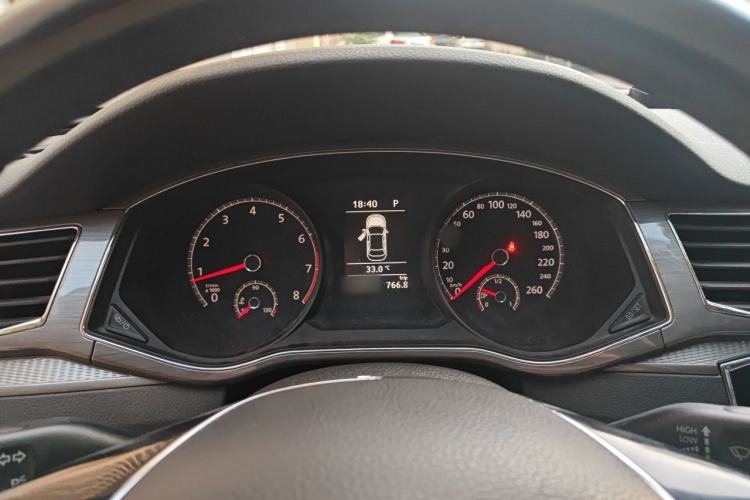 Used Volkswagen Passat 2016 330TSI DSG Luxury Edition Instrument Cluster