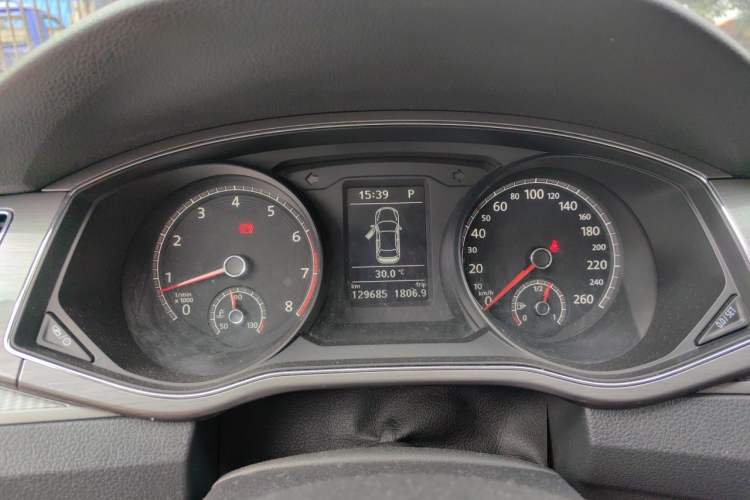 Used Volkswagen Passat 2016 330TSI DSG Luxury Edition Instrument Cluster