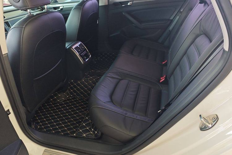 Used Volkswagen Passat 2016 330TSI DSG Luxury Edition Left Rear Seat