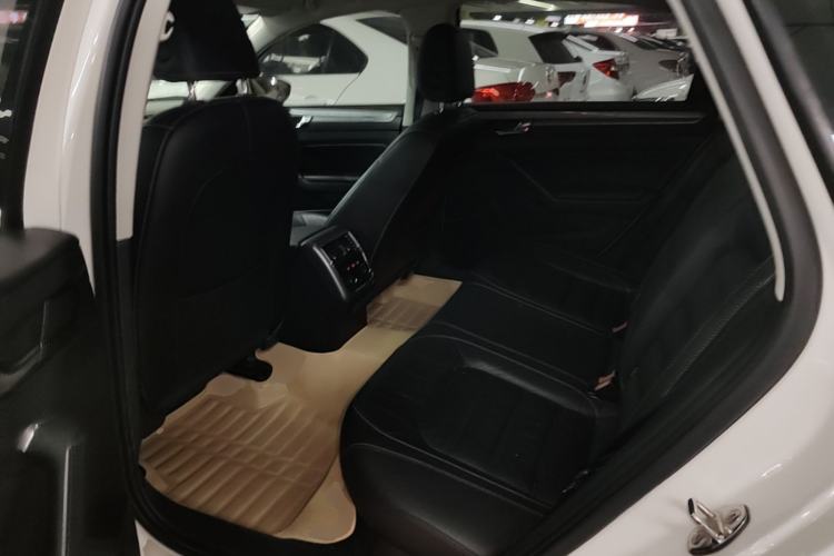 Used Volkswagen Passat 2016 330TSI DSG Luxury Edition Left Rear Seat