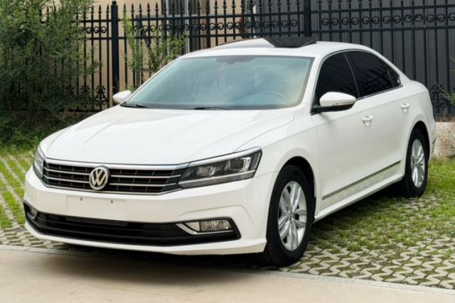 Used Volkswagen Passat 2016 330TSI DSG Luxury Edition