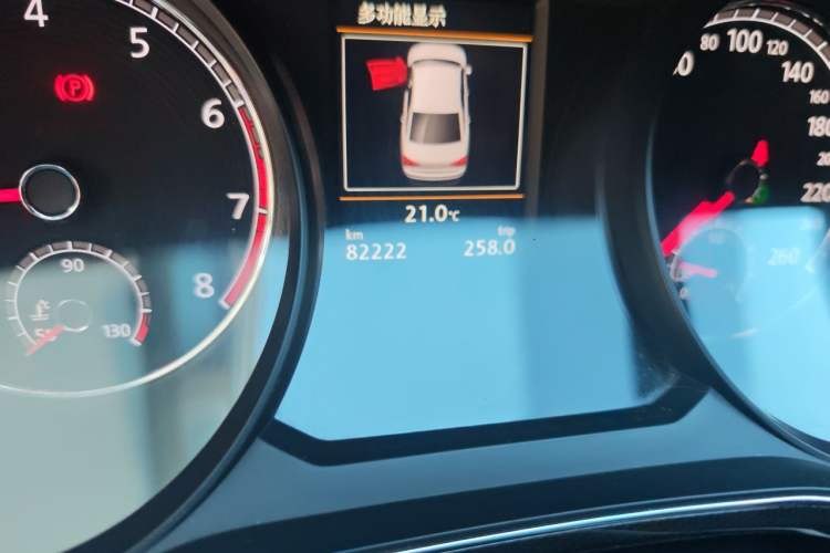 Used Volkswagen Passat 2016 330TSI DSG Prestige Edition Odometer Close Up
