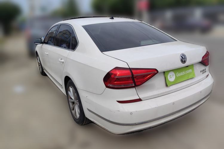 Used Volkswagen Passat 2016 330TSI DSG Luxury Edition Rear Left 45 Deg