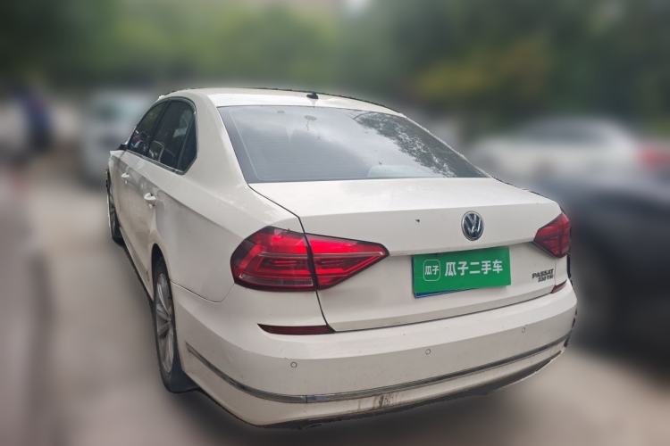 Used Volkswagen Passat 2016 330TSI DSG Luxury Edition Rear Left 45 Deg