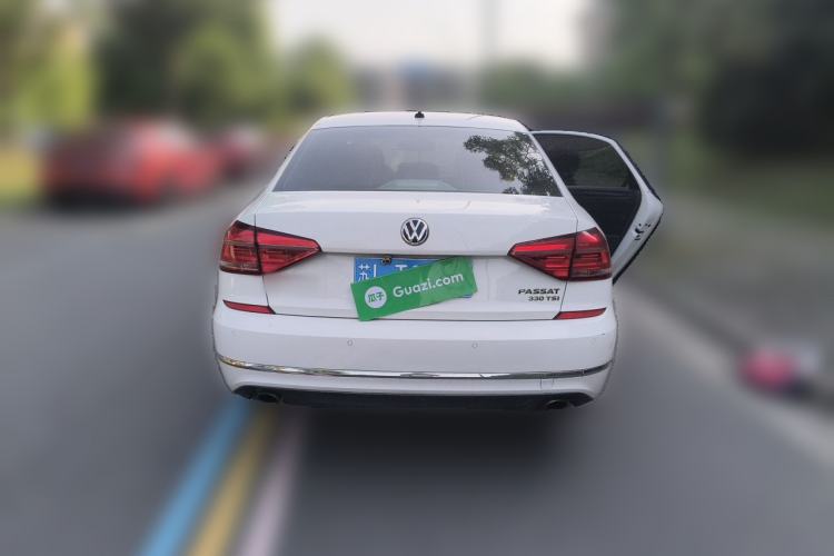 Used Volkswagen Passat 2016 330TSI DSG Luxury Edition Rear