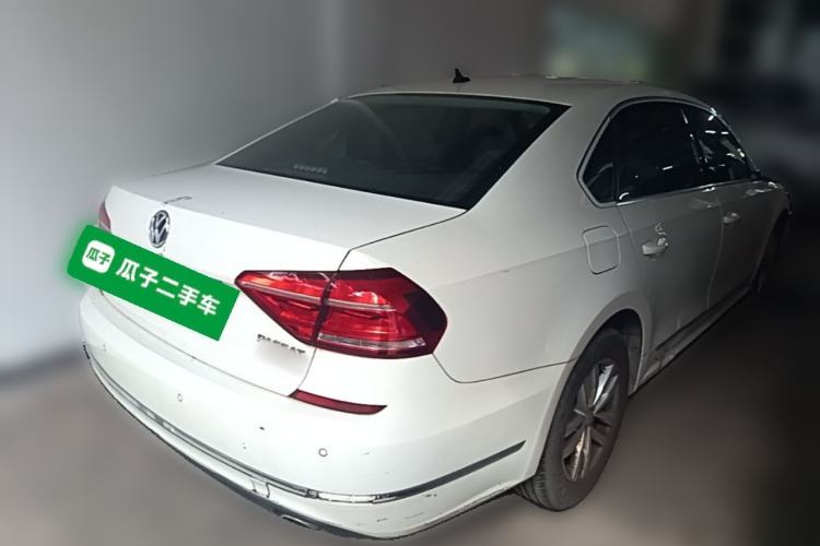 Used Volkswagen Passat 2016 330TSI DSG Luxury Edition Rear Right 45 Deg