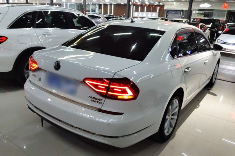 Used Volkswagen Passat 2016 280TSI DSG Prestige Edition Rear Right 45 Deg