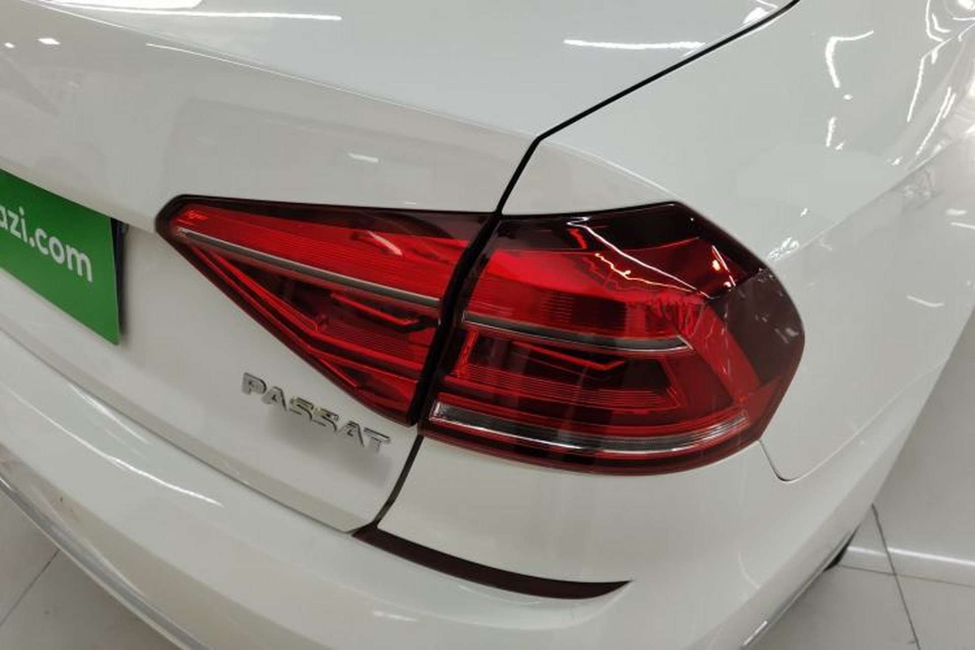 Used Volkswagen Passat 2016 330TSI DSG Luxury Edition Right Rear Taillight