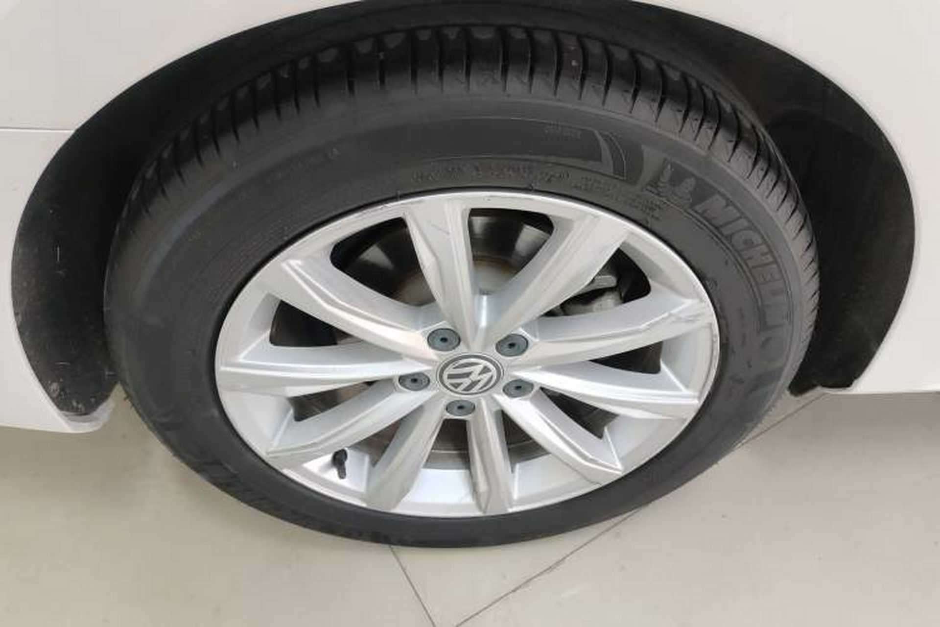 Used Volkswagen Passat 2016 330TSI DSG Luxury Edition Right Rear Wheel Hub